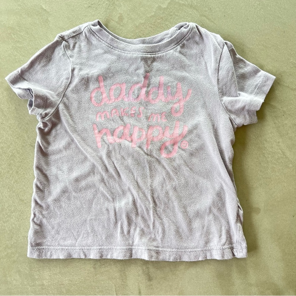 Old Navy Toddler Kids Lavender Graphic Tee w/ Pink Script Daddy Makes Me Happy - Picture 2 of 6